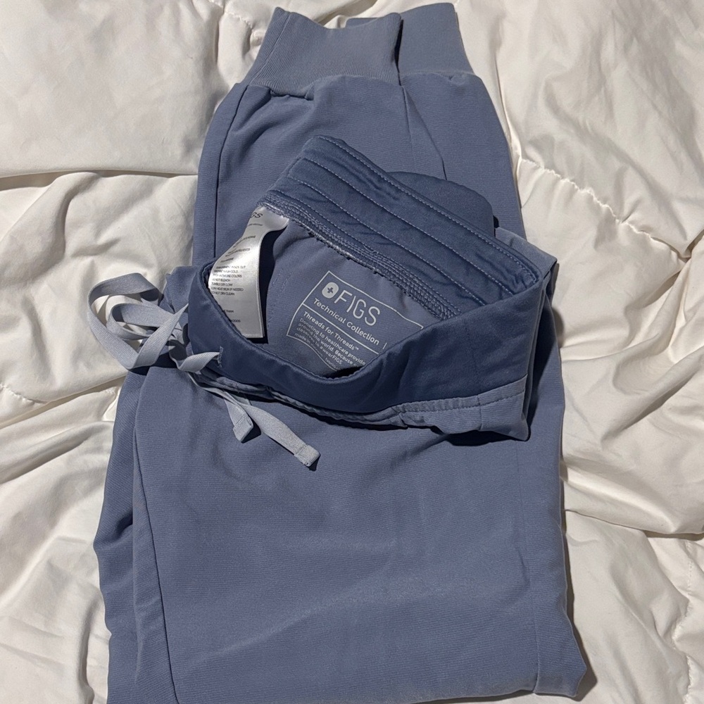 Figs Joggers in Dusty Blue with Drawstring Waist